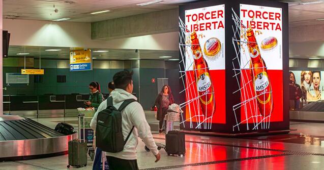 巴西機(jī)場(chǎng)廣告